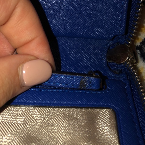 Michael Kors wallet - Picture 4 of 4